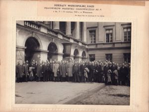 Uczestnicy Wszechpolskiego Zjazdu Pracowników